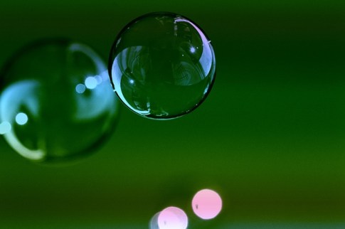soap-bubbles-1119643_640