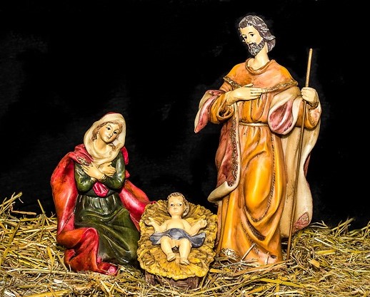 christmas-crib-figures-1904439_640